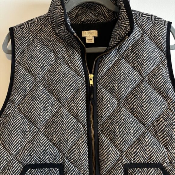J. Crew Excursion Quilted Vest in Herringbone - RARE FIND - Picture 8 of 9